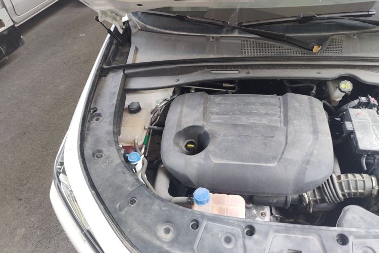 Used CHANGAN UNI-K 2021 2.0T Excellence Edition Engine Bay Right