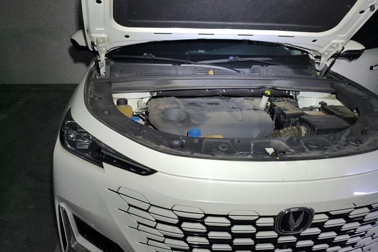 Used CHANGAN UNI-K 2021 2.0T Prestige Edition Engine Bay Right