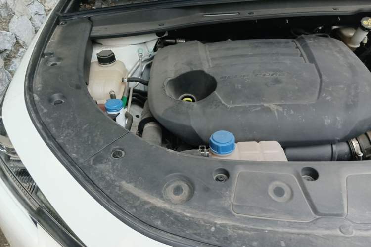 Used CHANGAN UNI-K 2021 2.0T Excellence Edition Engine Bay Right