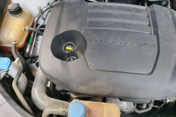 Used CHANGAN UNI-K 2021 2.0T Prestige Edition Engine Bay Right
