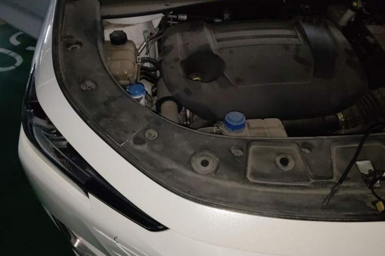 Used CHANGAN UNI-K 2021 2.0T Prestige Edition Engine Bay Right