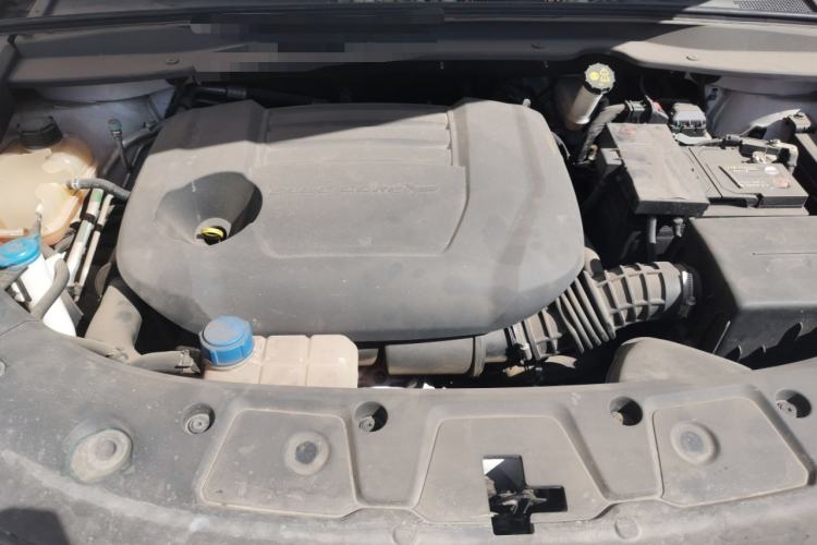 Used CHANGAN UNI-K 2021 2.0T All-Wheel Drive Prestige Version Engine Bay