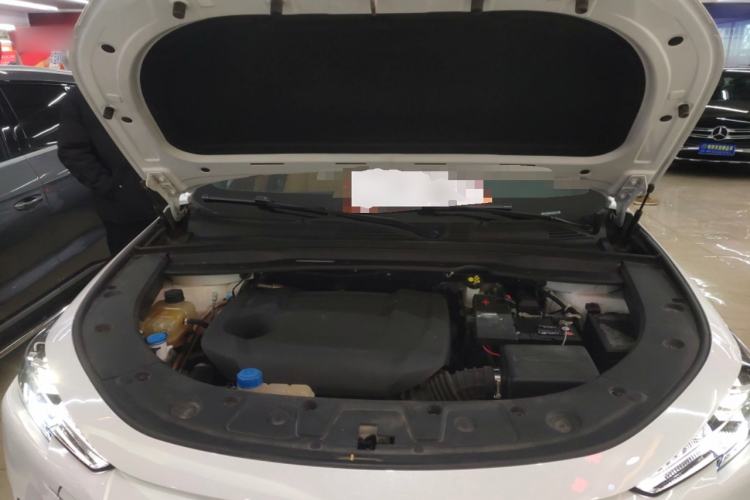 Used CHANGAN UNI-K 2021 2.0T All-Wheel Drive Prestige Version Engine Bay