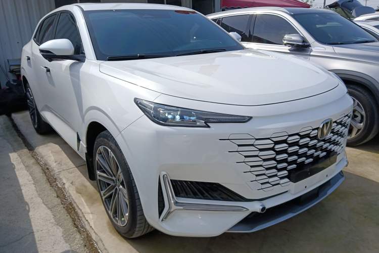Used CHANGAN UNI-K 2021 2.0T All-Wheel Drive Prestige Version Exterior 1