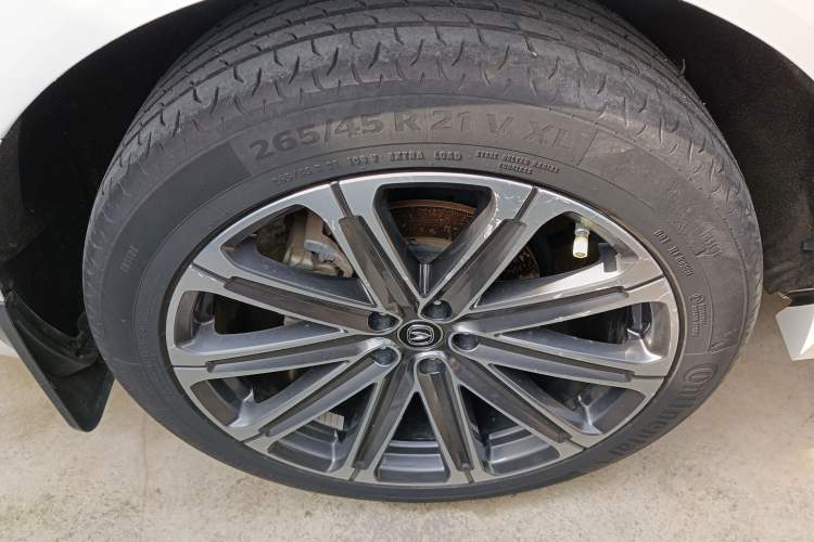 Used CHANGAN UNI-K 2021 2.0T All-Wheel Drive Prestige Version Exterior 5
