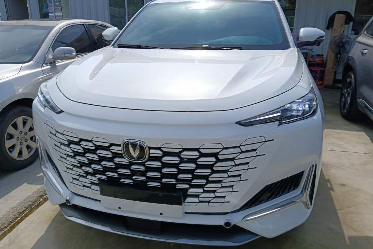 Used CHANGAN UNI-K 2021 2.0T All-Wheel Drive Prestige Version Front
