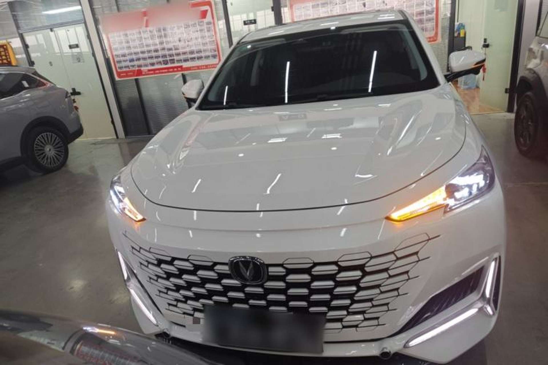 Used CHANGAN UNI-K 2021 2.0T Prestige Edition Front