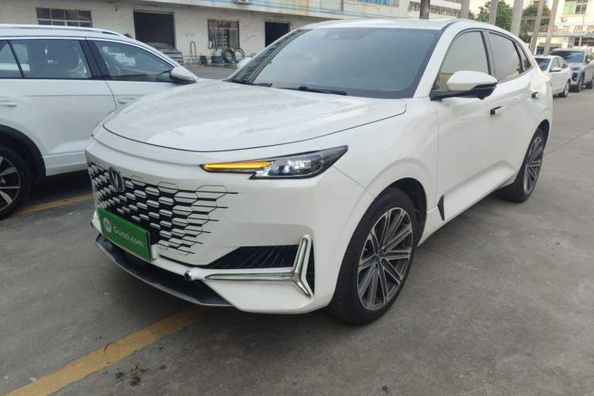 Used CHANGAN UNI-K 2021 2.0T All-Wheel Drive Prestige Version Front Left 45 Deg