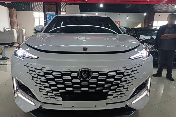 Used CHANGAN UNI-K 2021 2.0T All-Wheel Drive Prestige Version Front