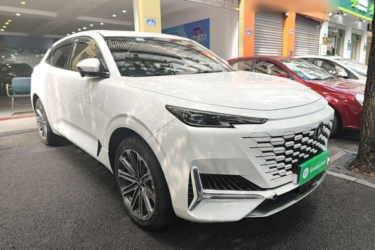 Used CHANGAN UNI-K 2021 2.0T Prestige Edition Front Right 45 Deg