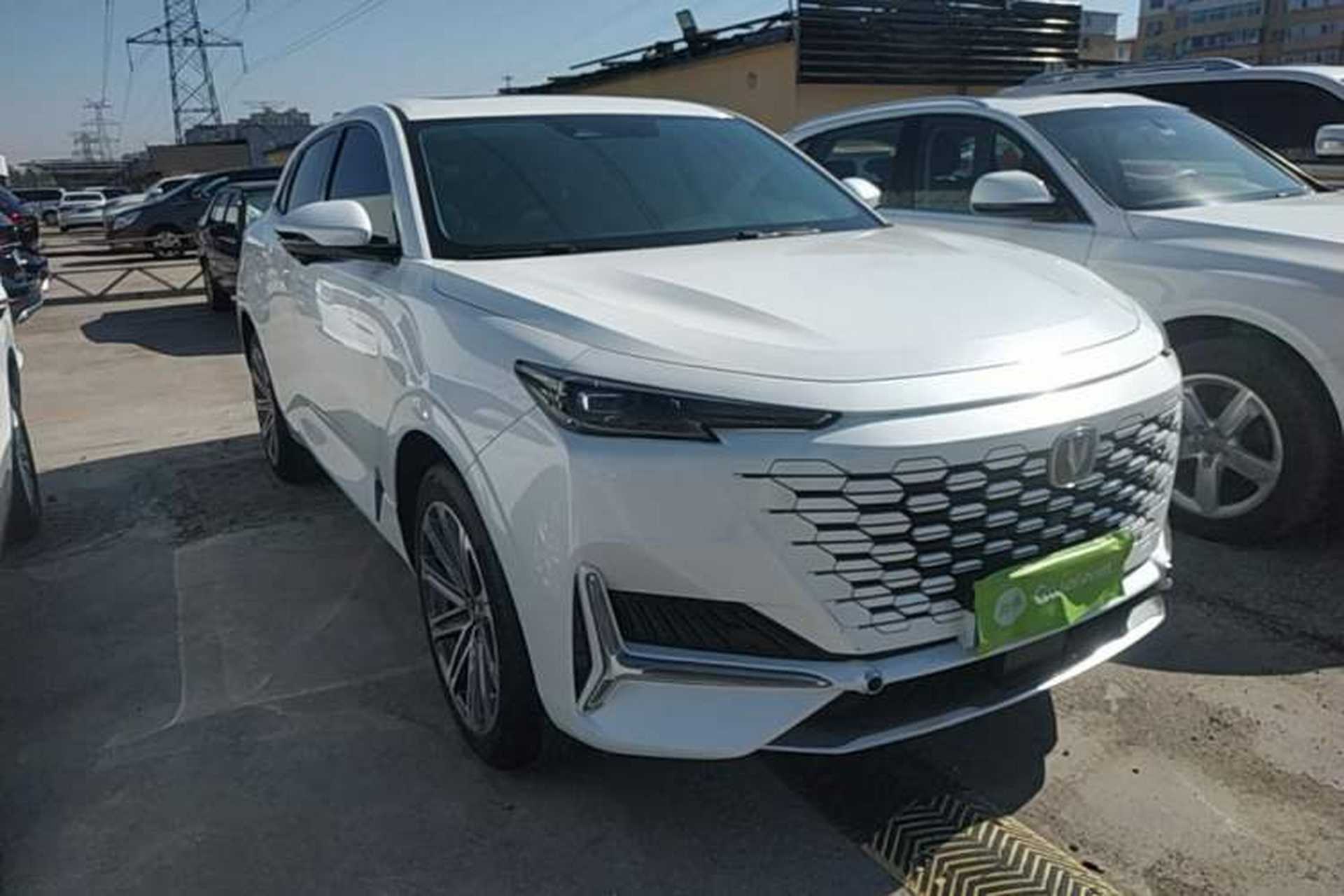 Used CHANGAN UNI-K 2021 2.0T Prestige Edition Front Right 45 Deg
