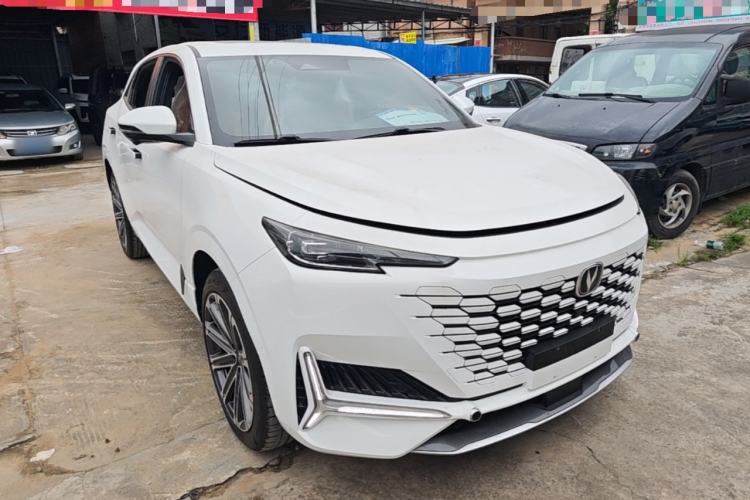 Used CHANGAN UNI-K 2021 2.0T Prestige Edition Front Right 45 Deg