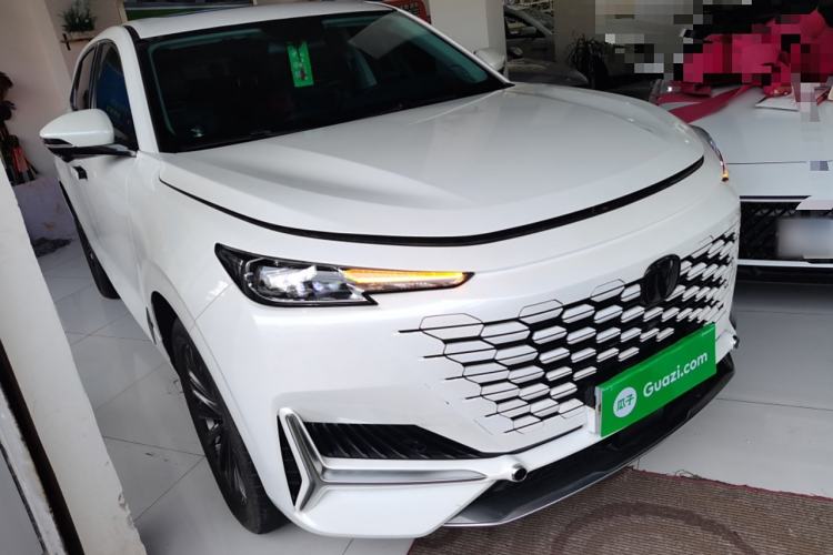 Used CHANGAN UNI-K 2021 2.0T Excellence Edition Front Right 45 Deg