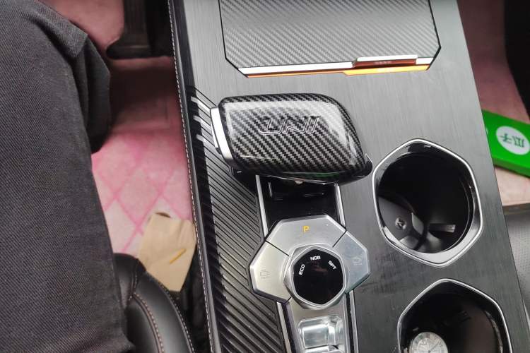 Used CHANGAN UNI-K 2021 2.0T Prestige Edition Gear Lever