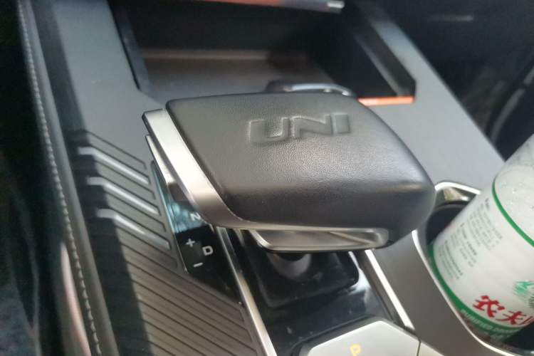 Used CHANGAN UNI-K 2021 2.0T Excellence Edition Gear Lever