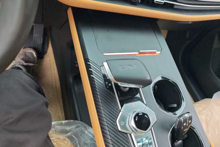 Used CHANGAN UNI-K 2021 2.0T Prestige Edition Gear Lever