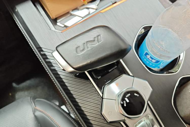 Used CHANGAN UNI-K 2021 2.0T Prestige Edition Gear Lever