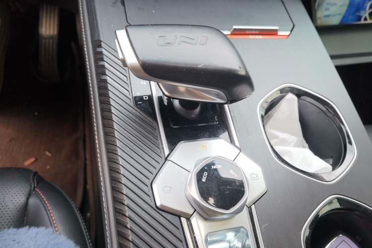 Used CHANGAN UNI-K 2021 2.0T Prestige Edition Gear Lever
