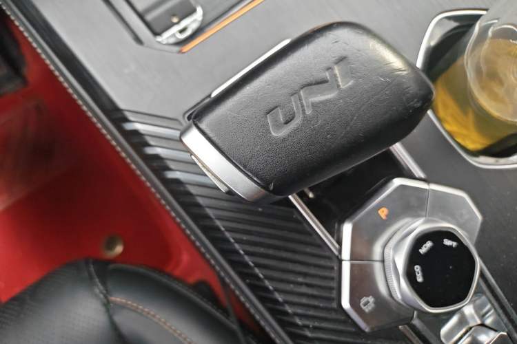 Used CHANGAN UNI-K 2021 2.0T Prestige Edition Gear Lever
