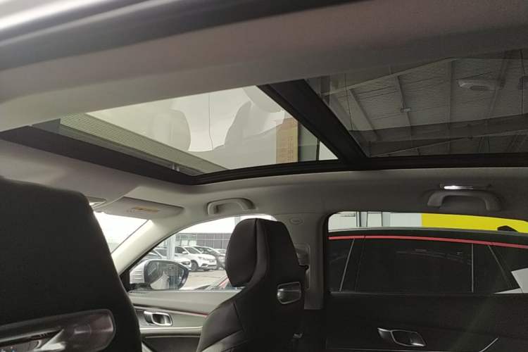 Used CHANGAN UNI-K 2021 2.0T Prestige Edition Headliner