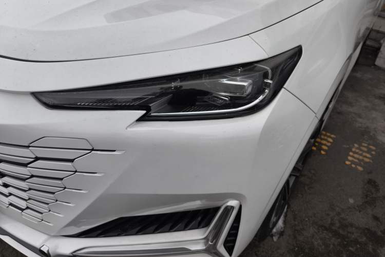 Used CHANGAN UNI-K 2021 2.0T All-Wheel Drive Prestige Version Left Front Headlight