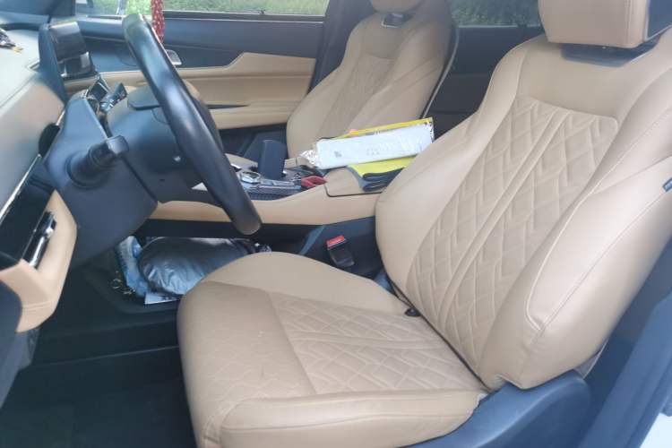 Used CHANGAN UNI-K 2021 2.0T All-Wheel Drive Prestige Version Left Front Seat