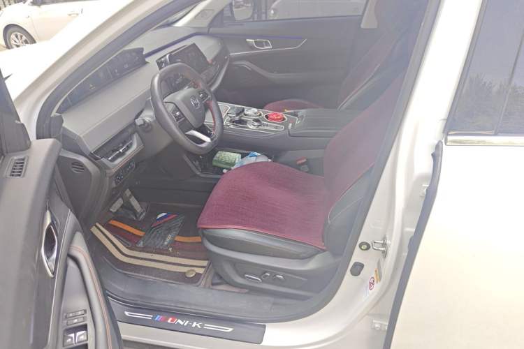 Used CHANGAN UNI-K 2021 2.0T All-Wheel Drive Prestige Version Left Front Seat