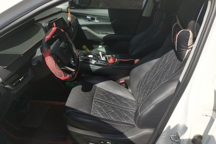 Used CHANGAN UNI-K 2021 2.0T All-Wheel Drive Prestige Version Left Front Seat