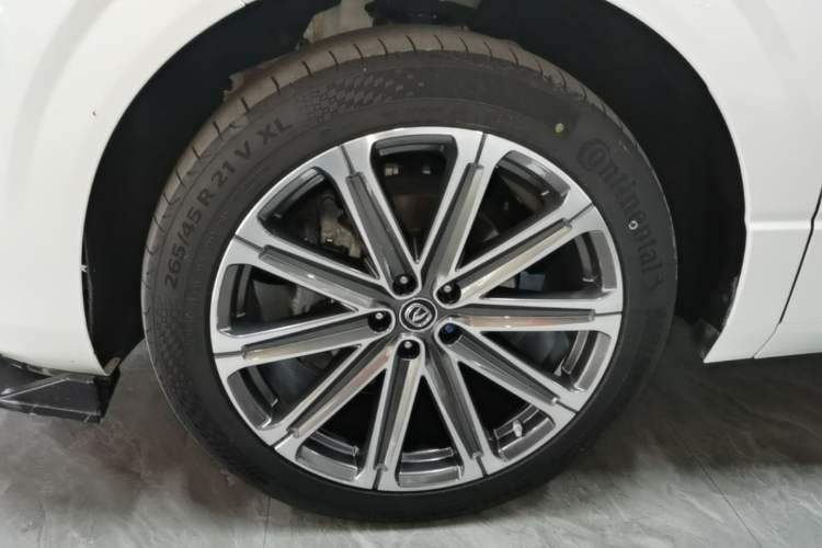 Used CHANGAN UNI-K 2021 2.0T Prestige Edition Left Front Wheel Hub
