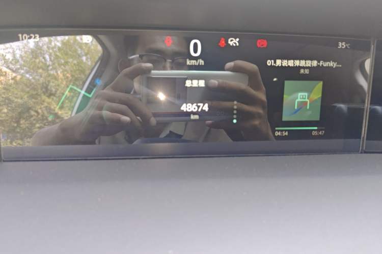 Used CHANGAN UNI-K 2021 2.0T All-Wheel Drive Prestige Version Odometer Close Up