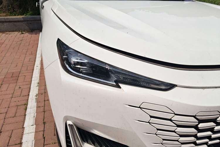 Used CHANGAN UNI-K 2021 2.0T Excellence Edition Right Front Headlight