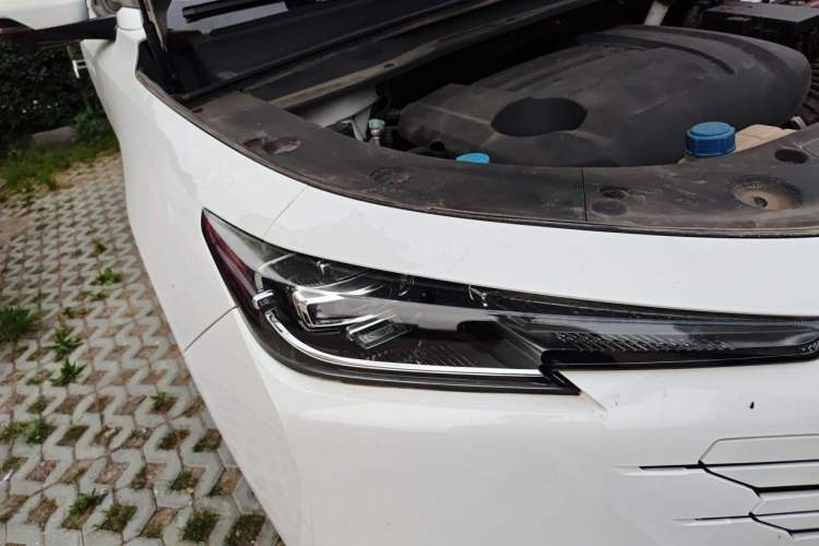 Used CHANGAN UNI-K 2021 2.0T Prestige Edition Right Front Headlight