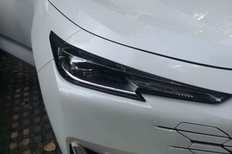 Used CHANGAN UNI-K 2021 2.0T Excellence Edition Right Front Headlight