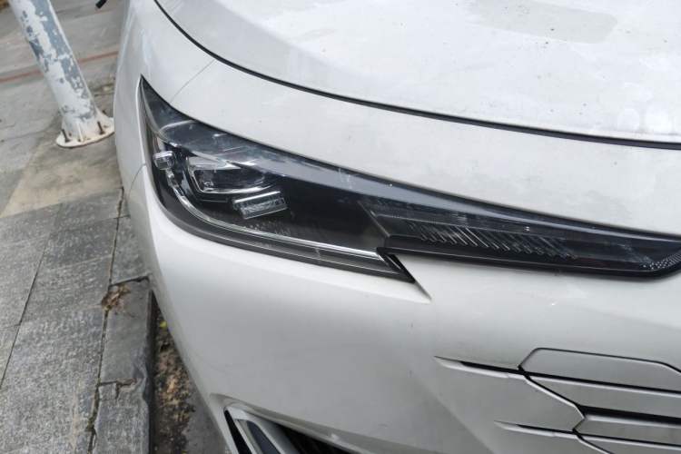 Used CHANGAN UNI-K 2021 2.0T Excellence Edition Right Front Headlight