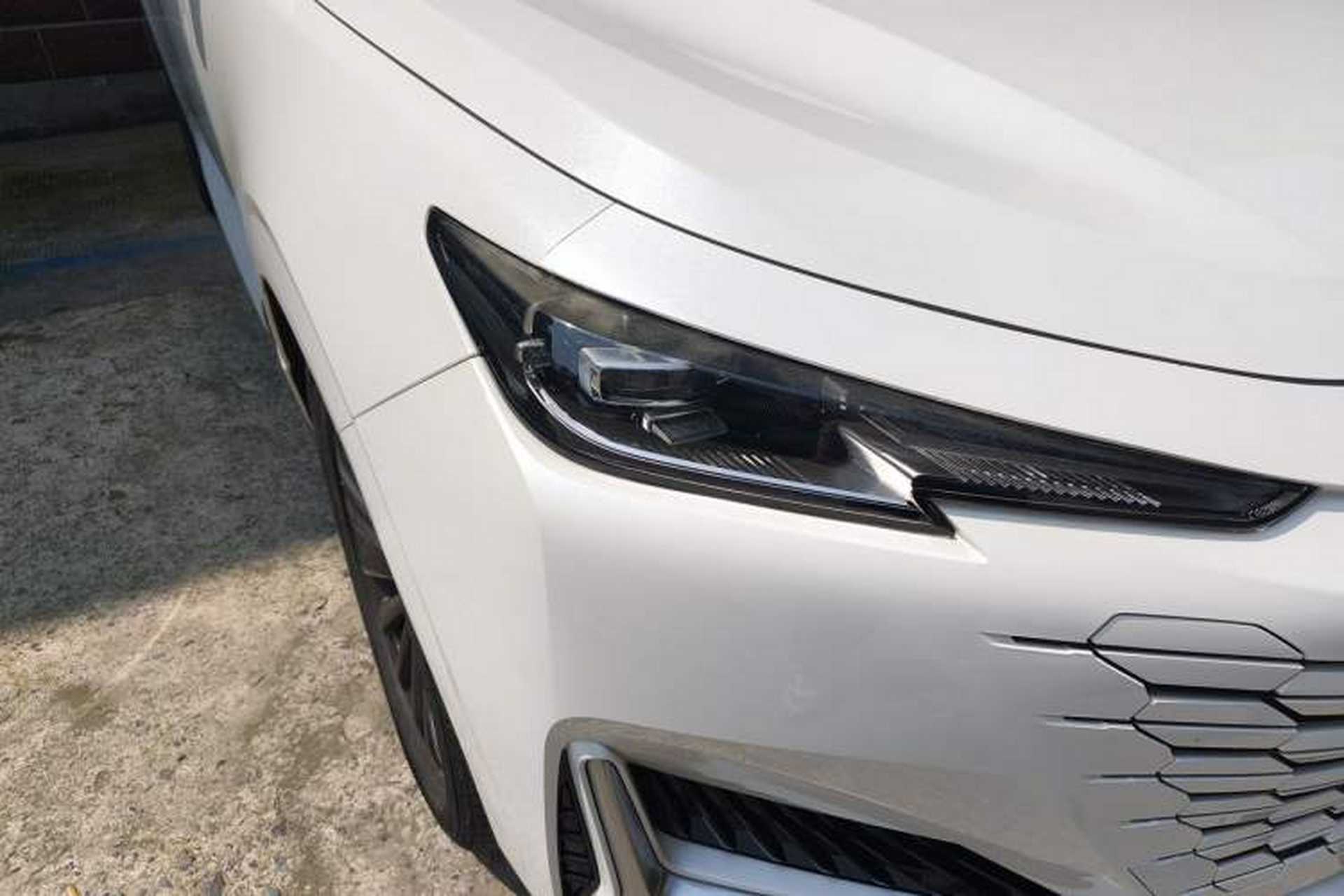 Used CHANGAN UNI-K 2021 2.0T Excellence Edition Right Front Headlight