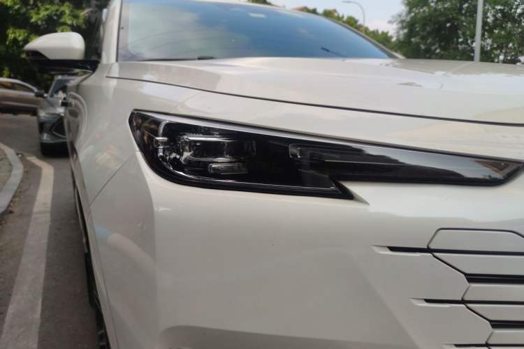 Used CHANGAN UNI-K 2021 2.0T Prestige Edition Right Front Headlight