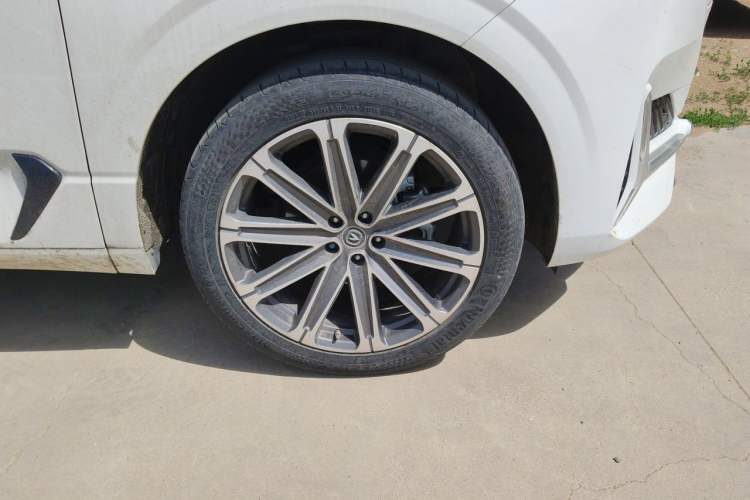 Used CHANGAN UNI-K 2021 2.0T Prestige Edition Right Front Wheel Hub