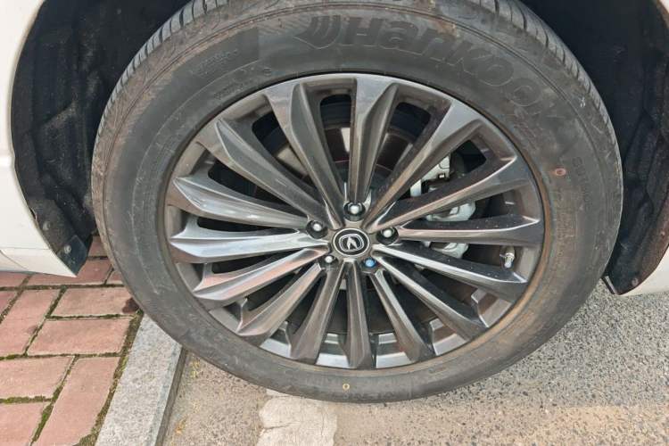 Used CHANGAN UNI-K 2021 2.0T Excellence Edition Right Front Wheel Hub