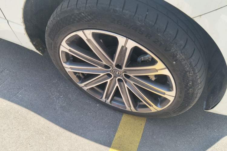 Used CHANGAN UNI-K 2021 2.0T Prestige Edition Right Front Wheel Hub