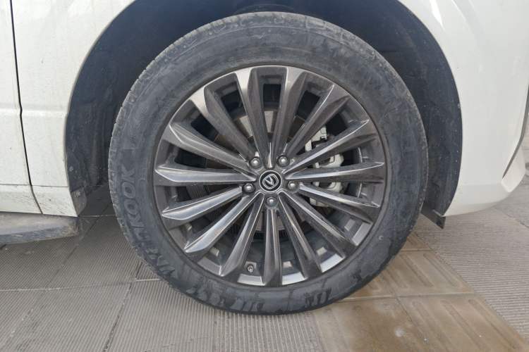 Used CHANGAN UNI-K 2021 2.0T Excellence Edition Right Front Wheel Hub