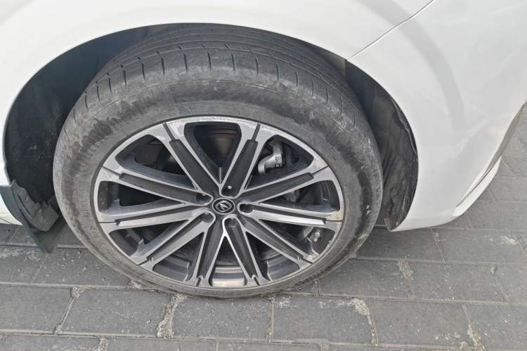 Used CHANGAN UNI-K 2021 2.0T Prestige Edition Right Front Wheel Hub