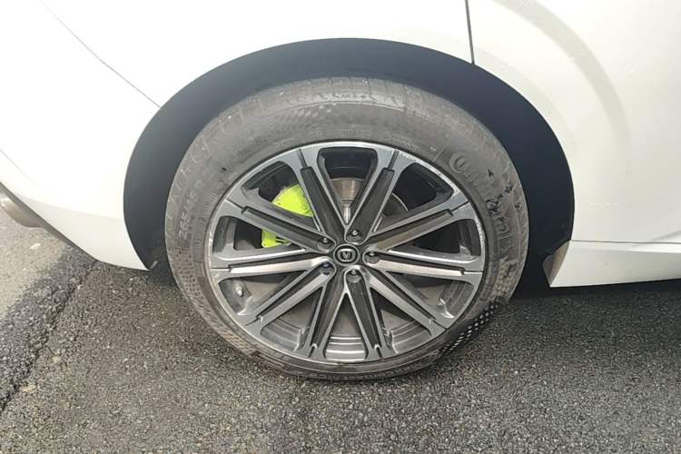 Used CHANGAN UNI-K 2021 2.0T Prestige Edition Right Rear Wheel Hub