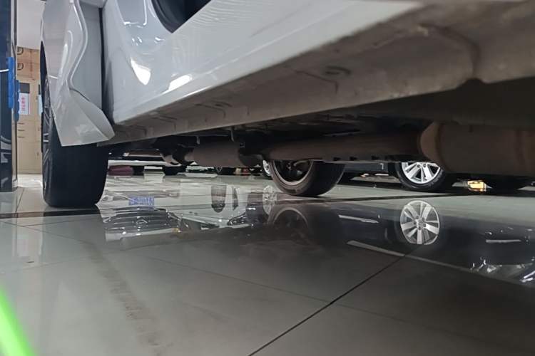 Used CHANGAN UNI-K 2021 2.0T All-Wheel Drive Prestige Version Right Side Sill