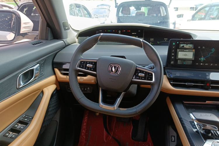 Used CHANGAN UNI-K 2021 2.0T All-Wheel Drive Prestige Version Steering Wheel