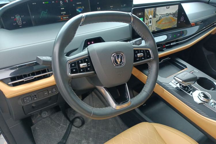 Used CHANGAN UNI-K 2021 2.0T All-Wheel Drive Prestige Version Steering Wheel