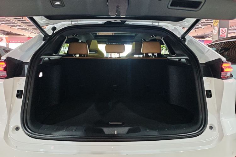 Used CHANGAN UNI-K 2021 2.0T Prestige Edition Trunk