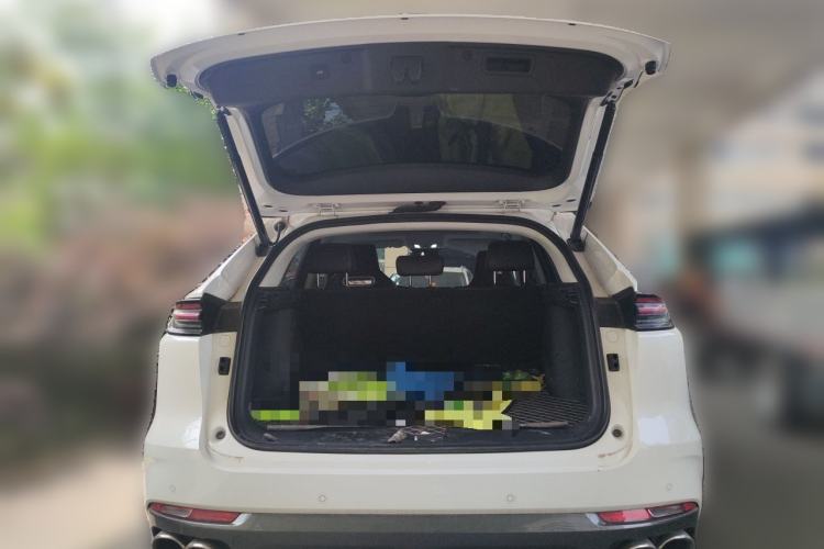 Used CHANGAN UNI-K 2021 2.0T Excellence Edition Trunk