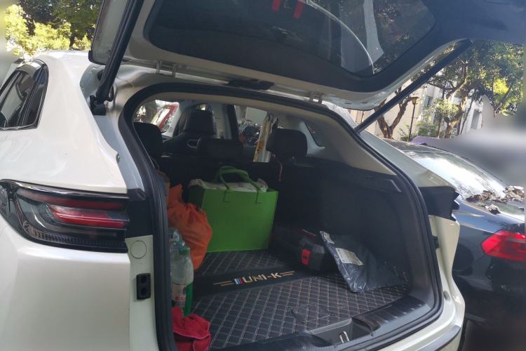 Used CHANGAN UNI-K 2021 2.0T Excellence Edition Trunk