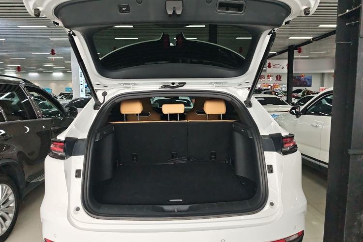 Used CHANGAN UNI-K 2021 2.0T Prestige Edition Trunk