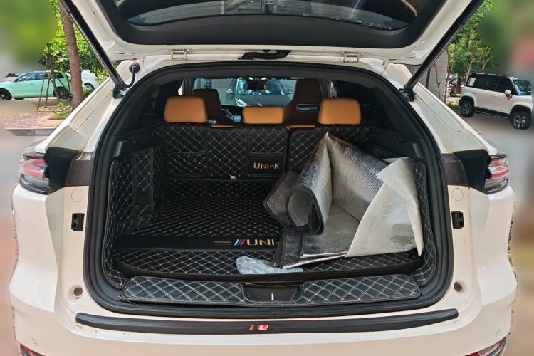 Used CHANGAN UNI-K 2021 2.0T Excellence Edition Trunk